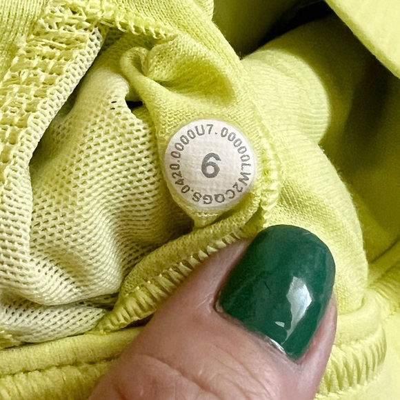 Lululemon Love To Layer Sports Bra in a Mint Green • 6 - Picture 8 of 8